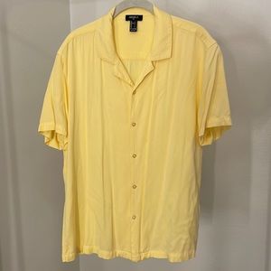 Forever 21 Men’s Yellow Short Sleeve Button Down Size L